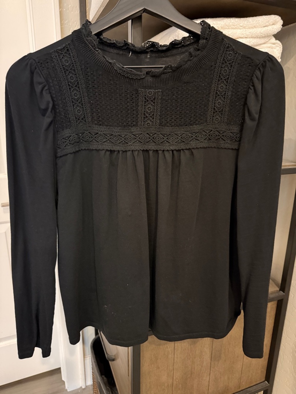 Black Lace Yoke Long-Sleeve Women's Top